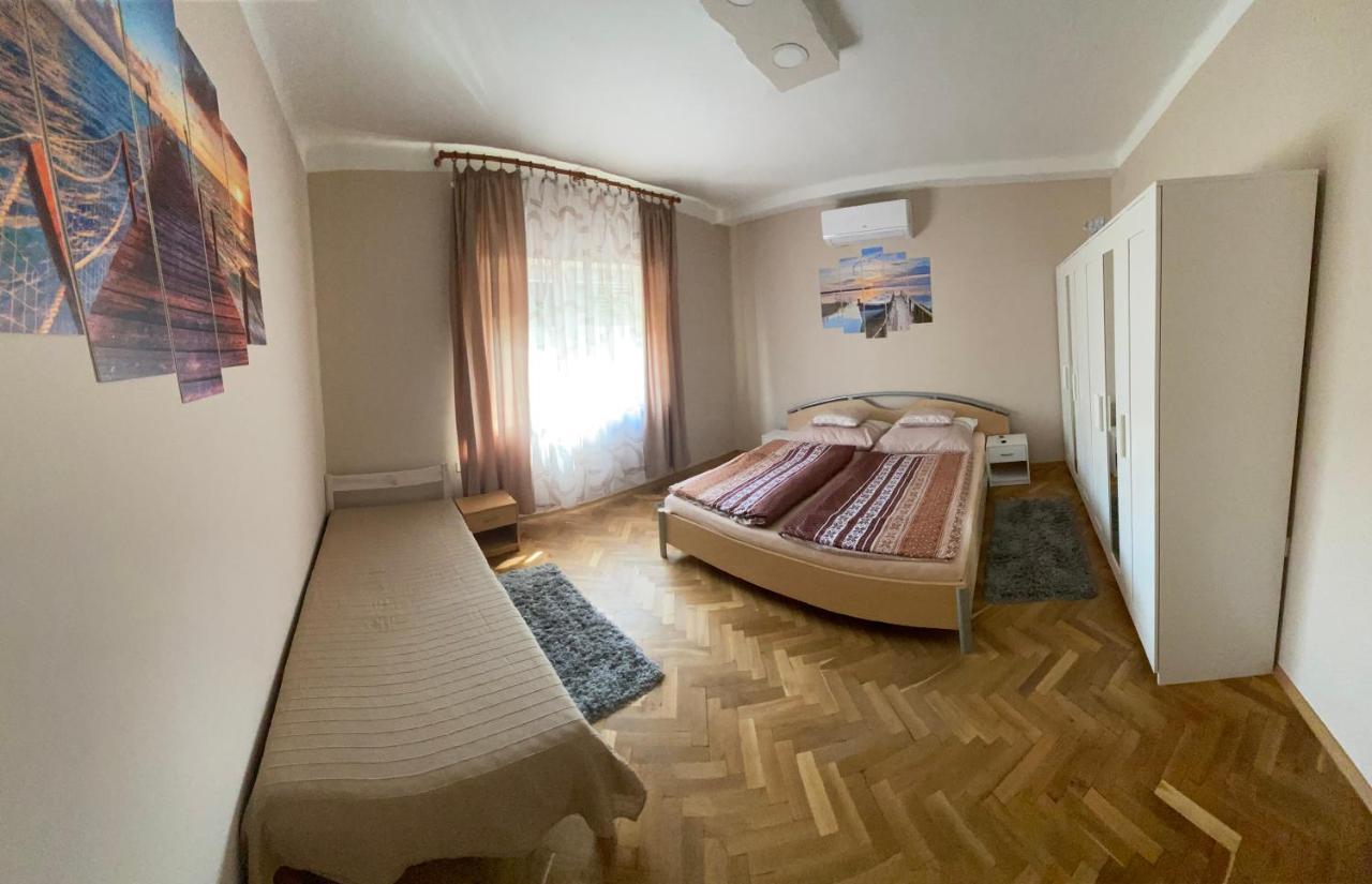 Edina Apartman Balatonlelle Esterno foto